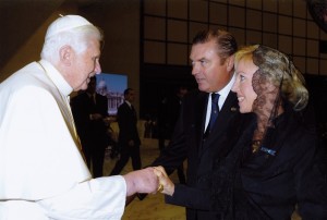 3_LL.AA.RR._i-Duchi_di_Castro_con_S.S._Papa_Benedetto_XVI