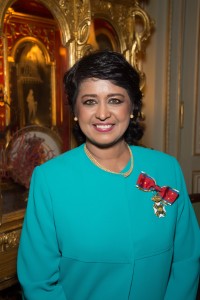 Exclusif - No Tabloids - Ameenah Gurib-Fakim (présidente de la République de Maurice) - Remise de décoration de Grande Croix de L'Ordre royal de François Ier à la présidente de la République de Maurice, Ameenah Gurib-Fakim à Paris le 28 mars 2016. Exclusive - For Germany call for price - Ameenah Gurib-Fakim, president of the Republic of Mauritius receives the Grand Cross of the Royal Order of Francis I in Paris, France on march 28, 2016.