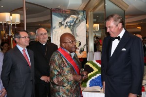 Conferimento_Gran_Croce_Francesco_I_all'Arcivescovo_Desmond_Tutu