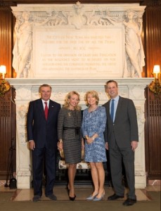 LLAARR, Christine Schwarzman e Anthony Marx